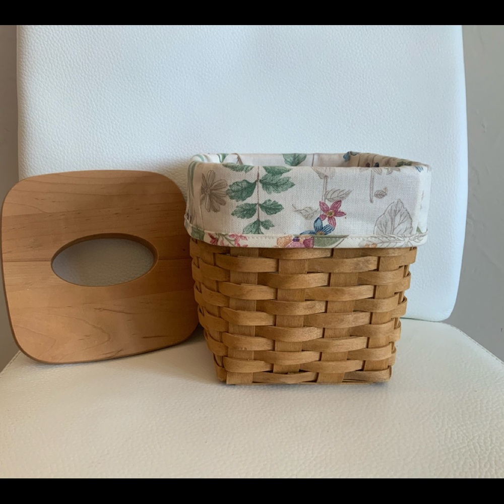Longaberger Tissue dispenser